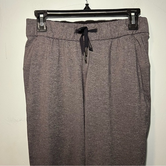 Lululemon Athletica Black & Gray On the Fly Lid-Rise Joggers Size 4 - Picture 3 of 8